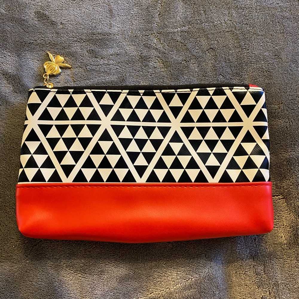 New ipsy small cosmetic bag